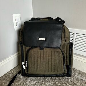 Baby Brezza Dante diaper Bag in Olive